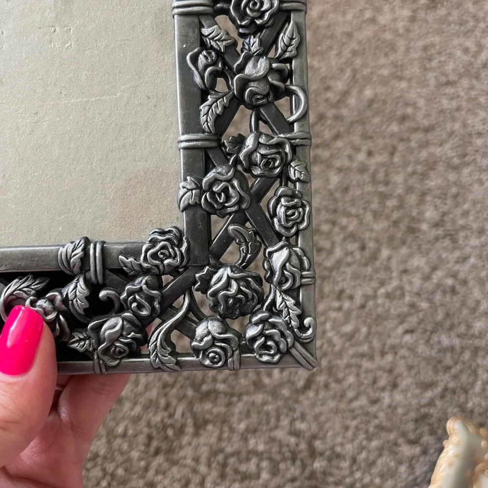 Vtg silver Mid Century Modern 3.5x5 Picture Frame‎ Ornate Etched flower filigree